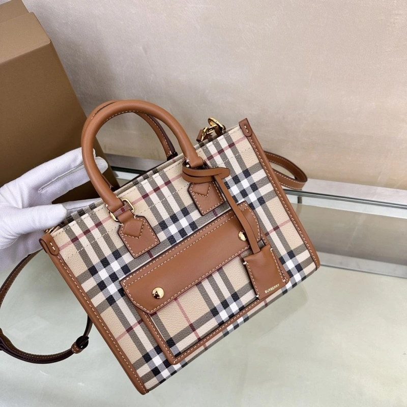 Burberry Shopping Bags 4237H-0087