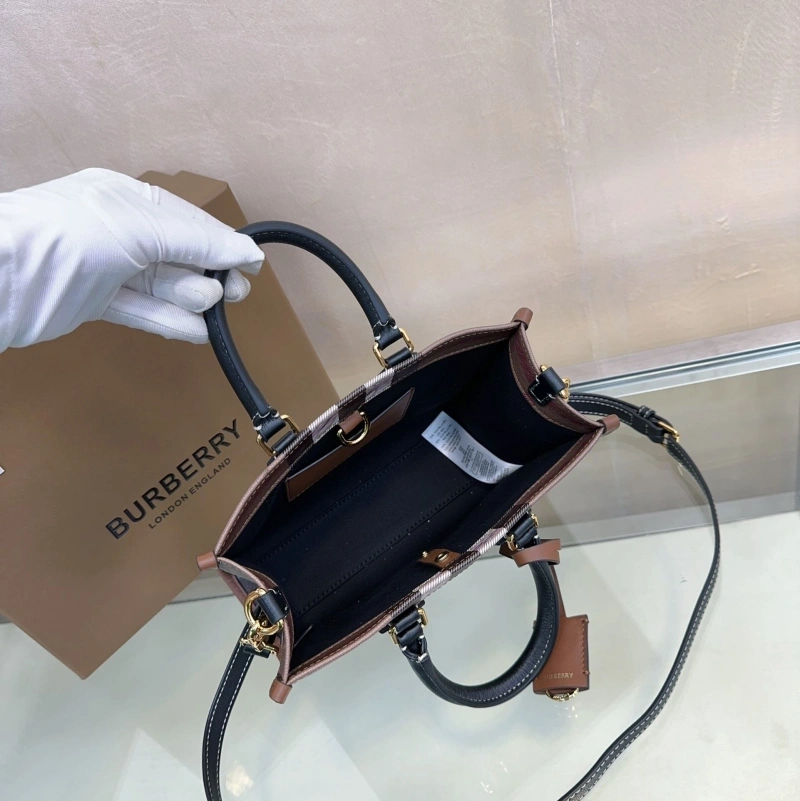 Burberry Shopping Bags 4237H-0088