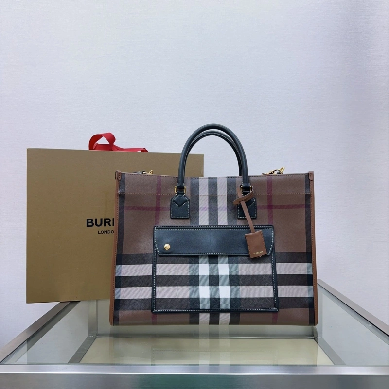 Burberry Shopping Bags 4237H-0090