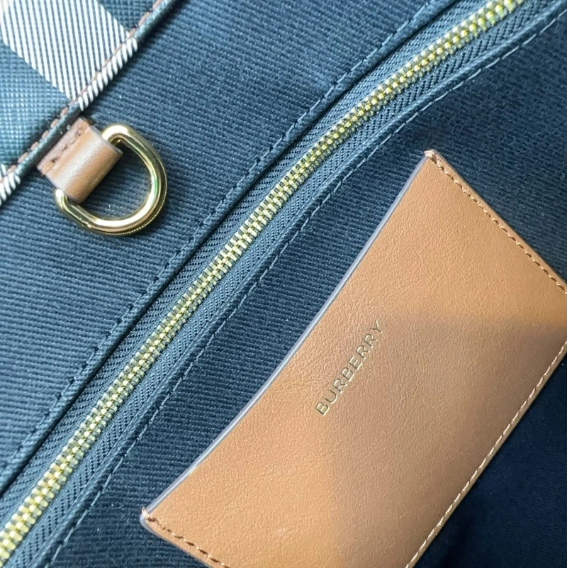 Burberry Shopping Bags 4237H-0090