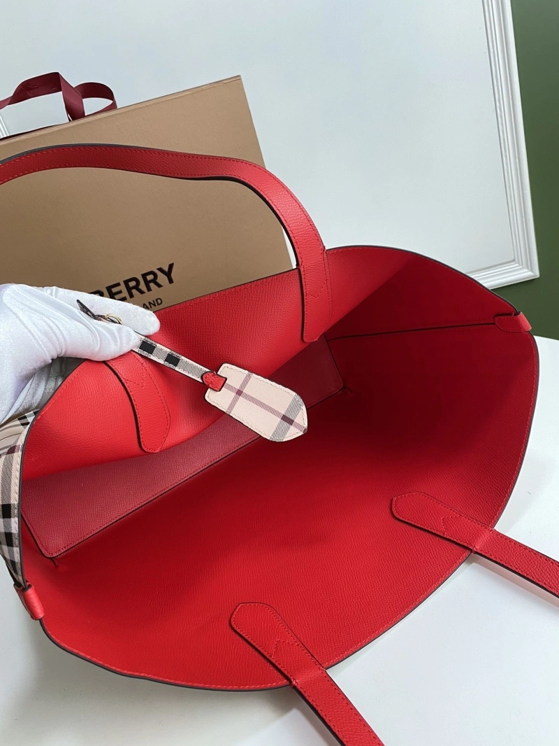 Burberry Shopping Bags 4237H-0091