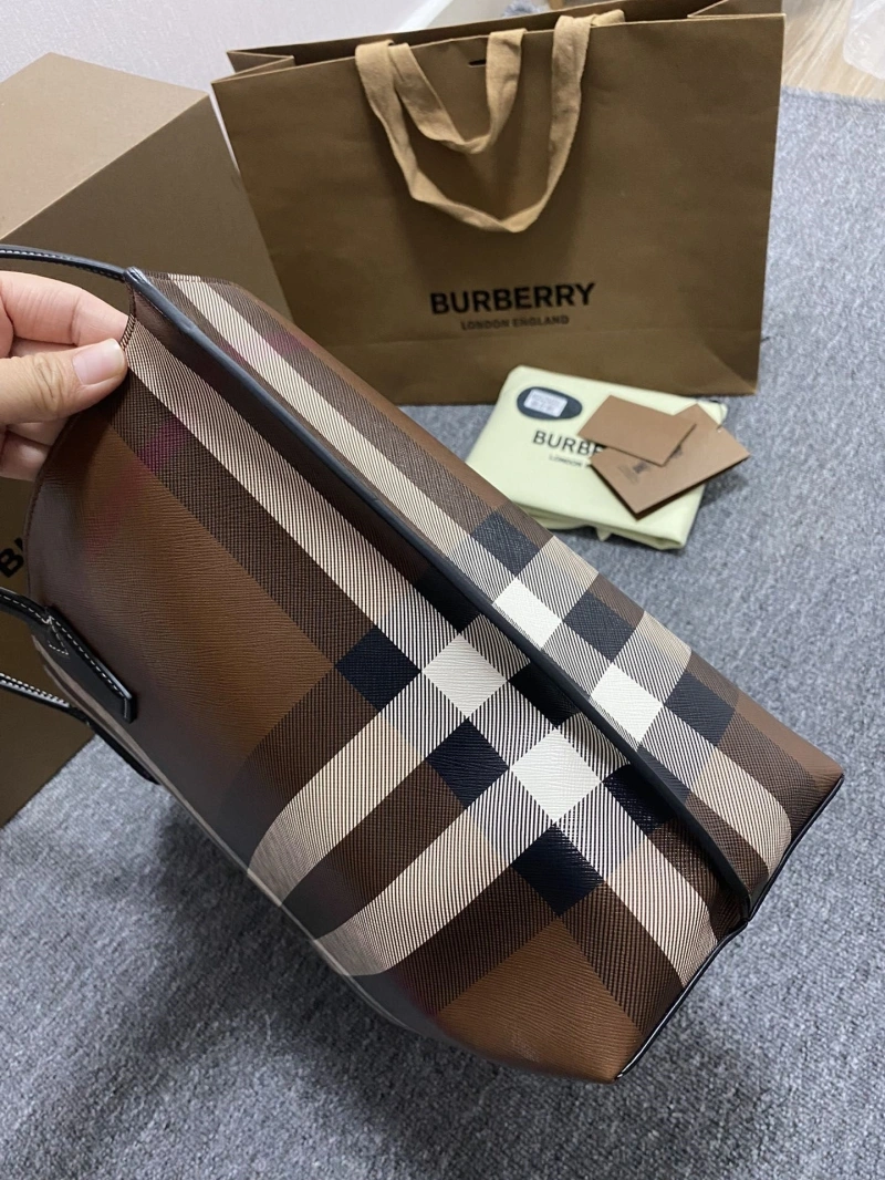 Burberry Shopping Bags 4237H-0113