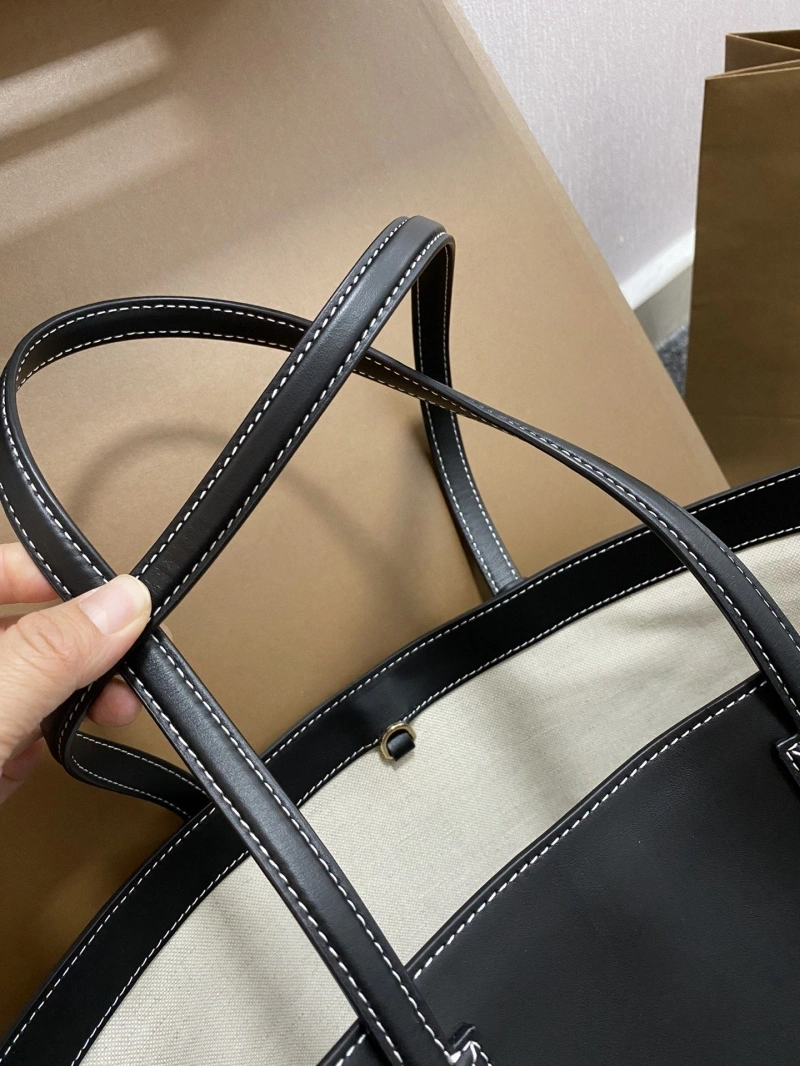 Burberry Shopping Bags 4237H-0115