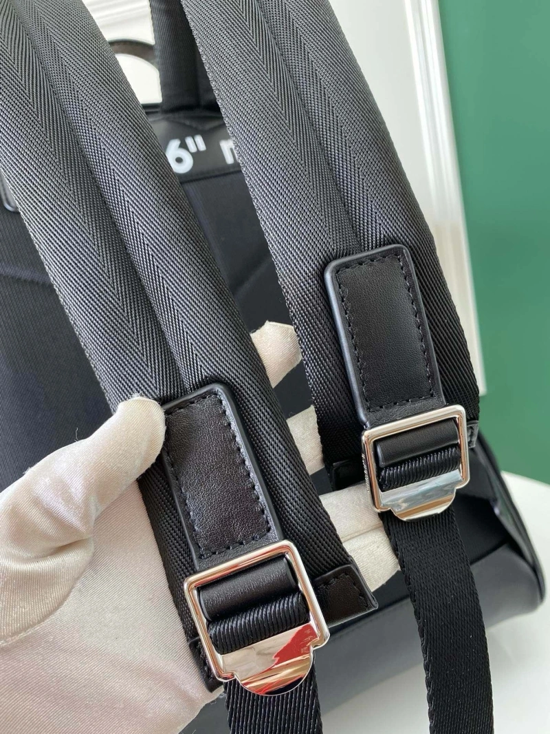 Bv*b*rry backpacks 4237h-0138