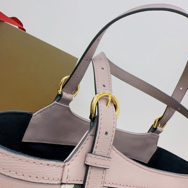 Burberry Shopping Bags 4237H-0148