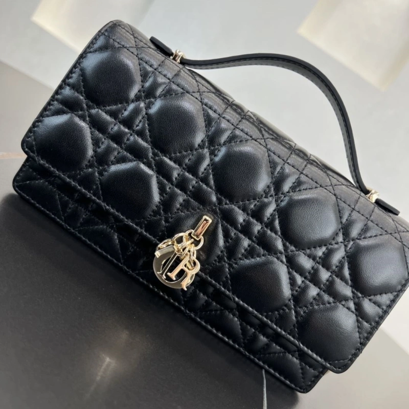 Dior Top Handle Bags 4250I-0025