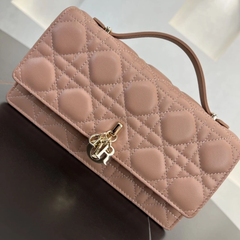 Dior Top Handle Bags 4250I-0026