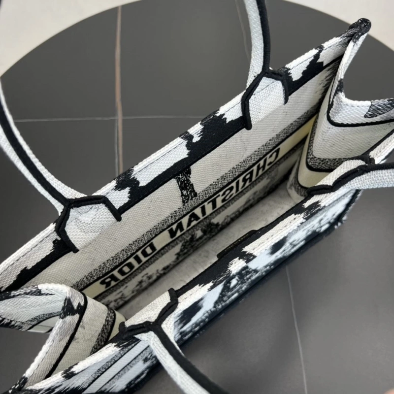 Dior Shopping Bags 4250I-0079