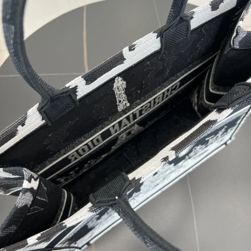 Dior Shopping Bags 4250I-0082