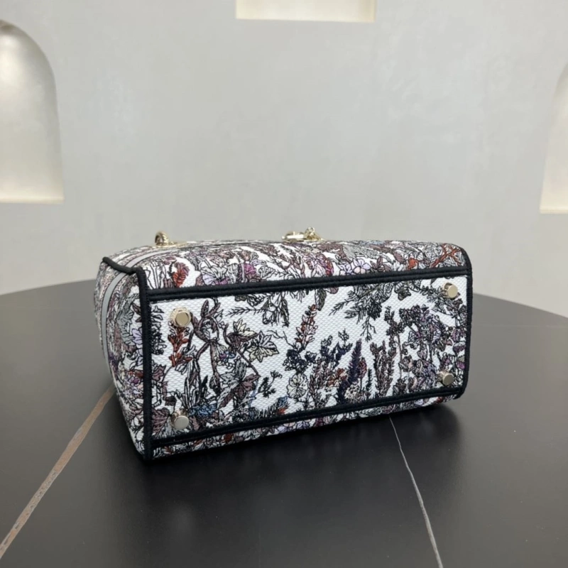 Dior Shopping Bags 4250I-0083