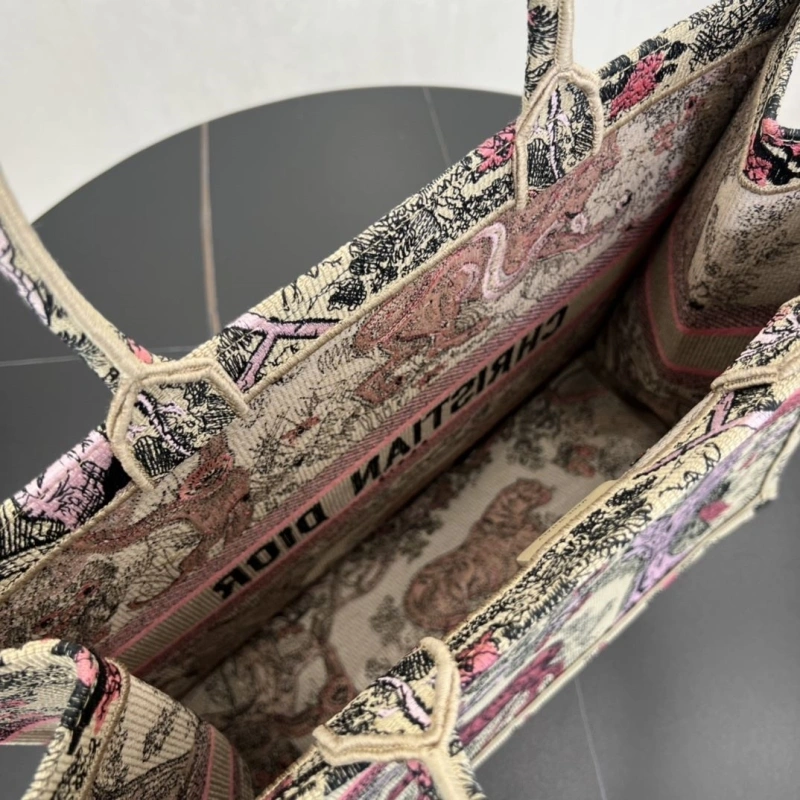 Dior Shopping Bags 4250I-0108