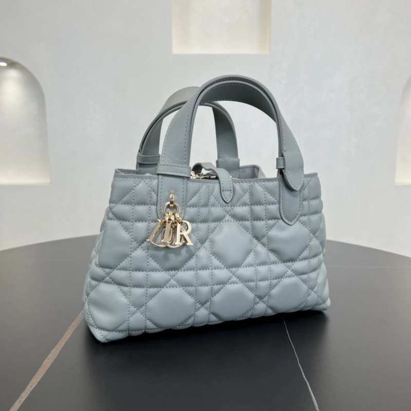 Dior Shopping Bags 4250I-0121