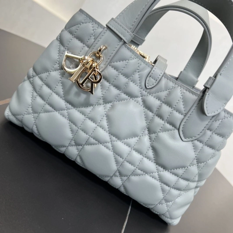 Dior Shopping Bags 4250I-0121