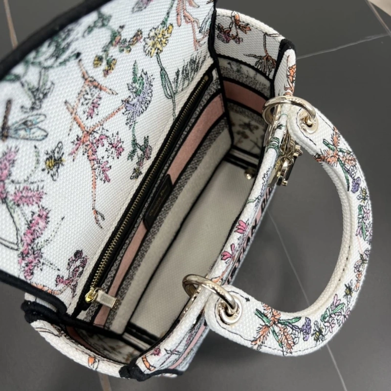 Dior Shopping Bags 4250I-0137