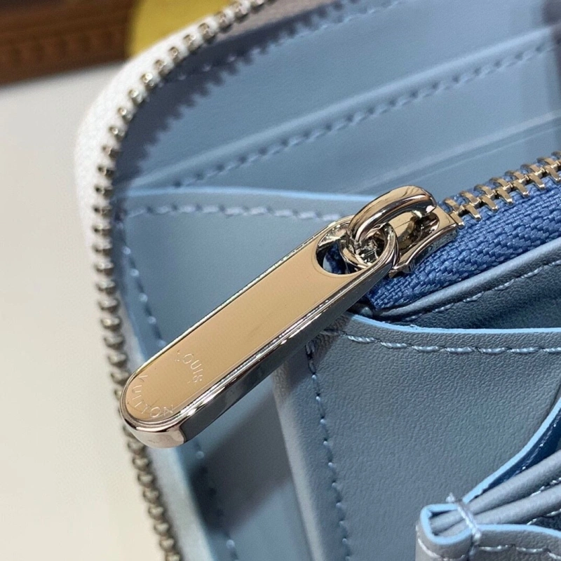 LV Wallets 4286A-0099