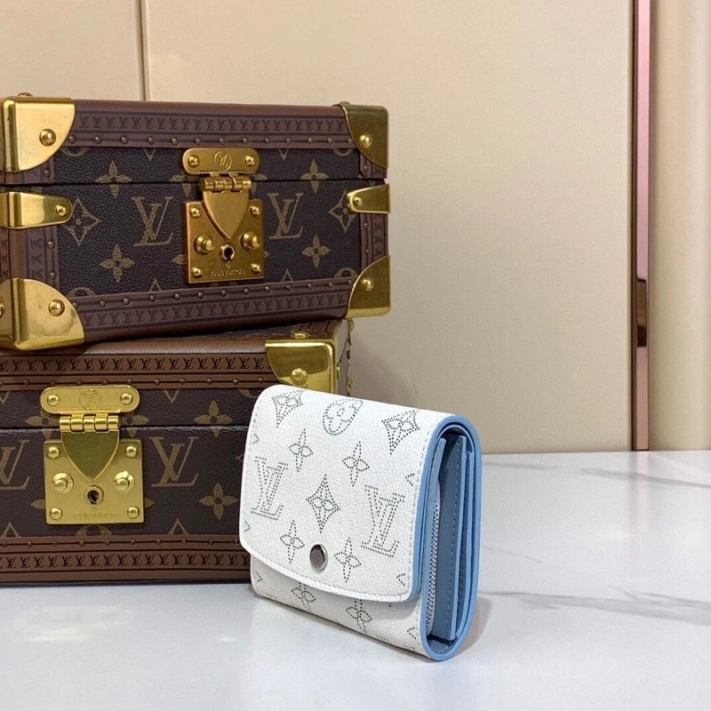 LV Wallets 4286A-0100