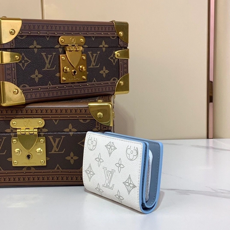 LV Wallets 4286A-0101