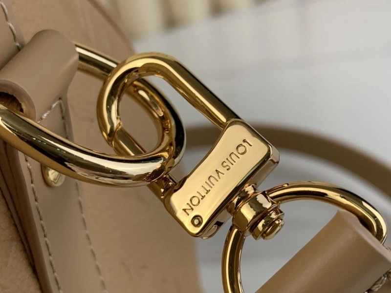 LV Travel Bags 4286A-0106