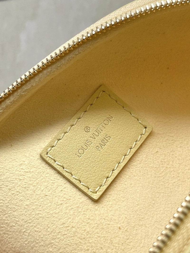 LV Cosmetic Bags 4286A-0108