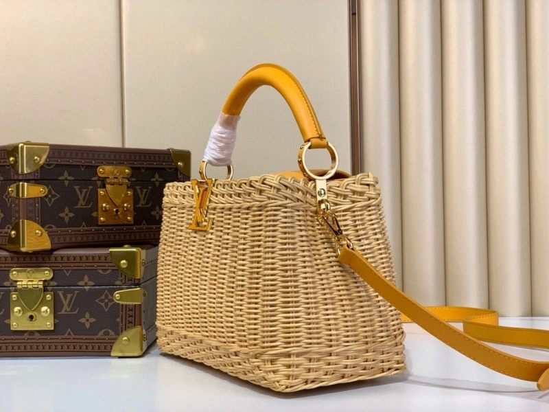 LV Capucines Bags 4286A-0125