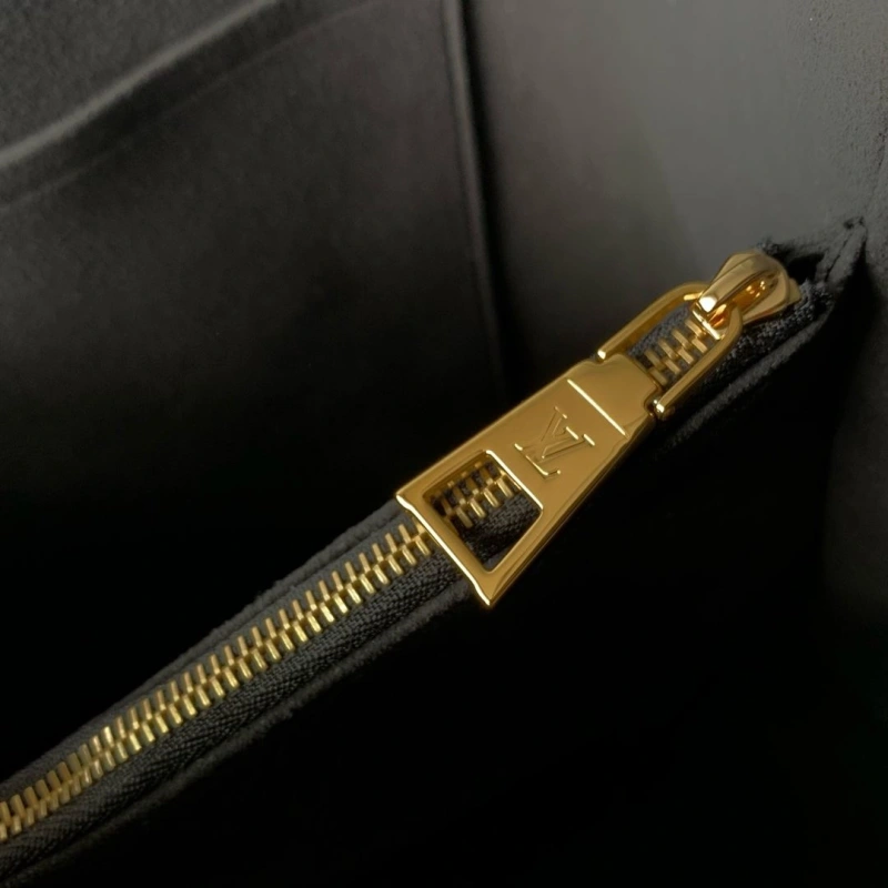 LV Top Handle Bags 4286A-0136