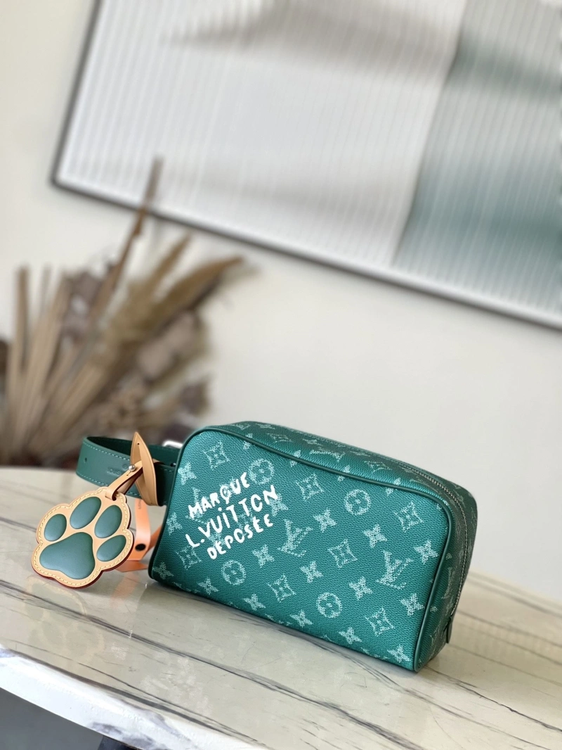 LV Cosmetic Bags 4286A-0201