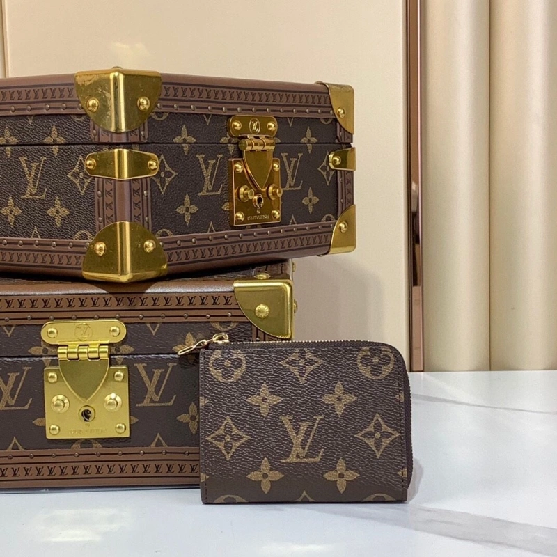 LV Wallets 4286A-0215