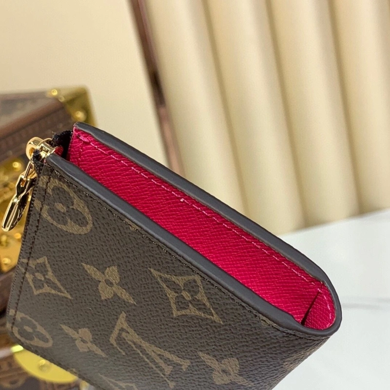LV Wallets 4286A-0215