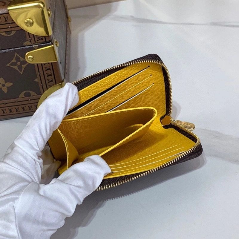 LV Wallets 4286A-0217