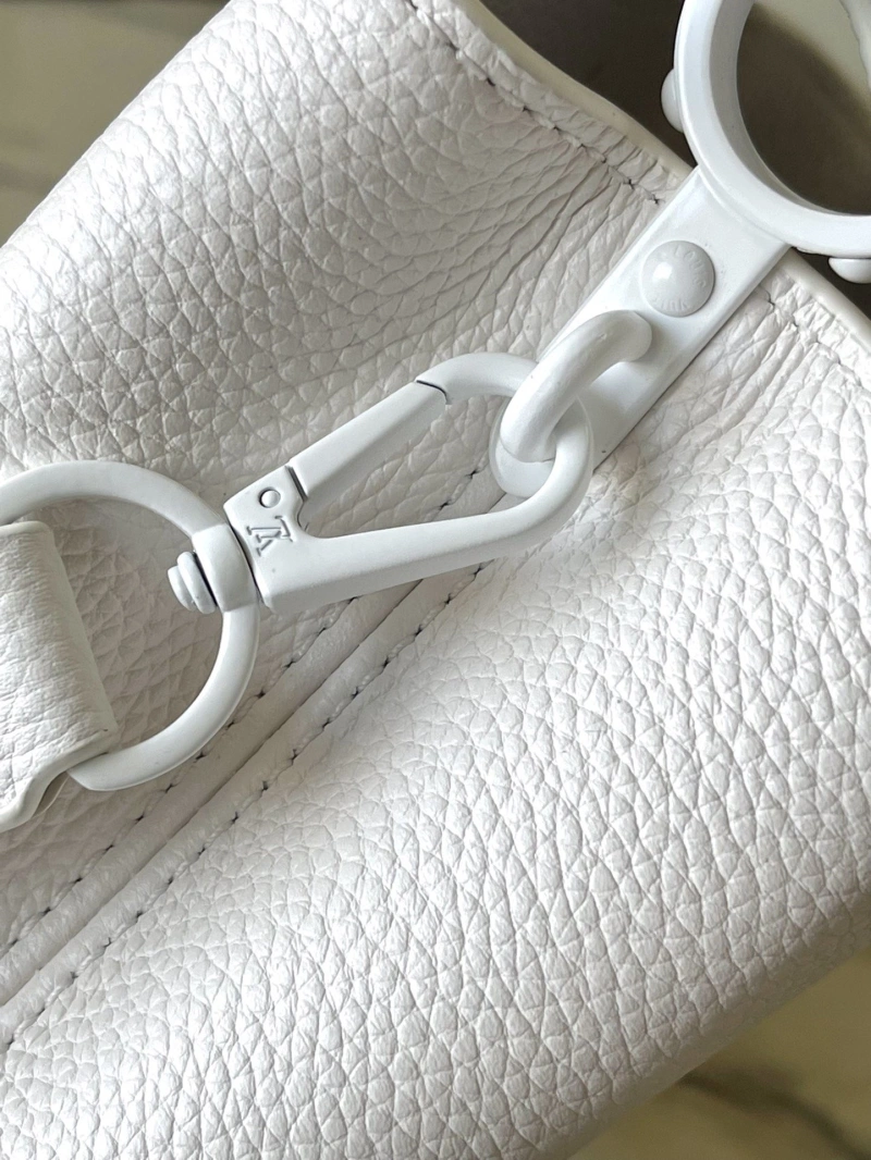 LV Capucines Bags 4286A-0228