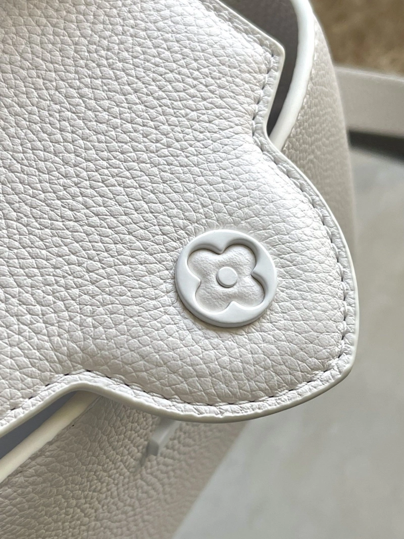 LV Capucines Bags 4286A-0228