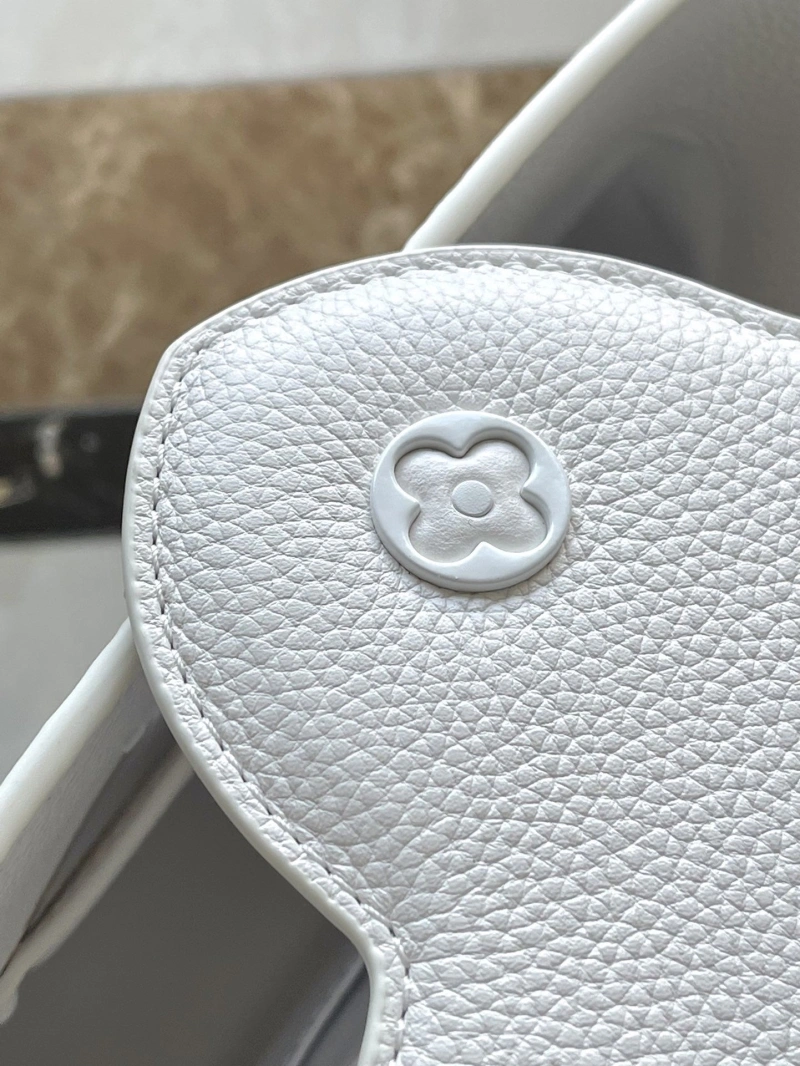 LV Capucines Bags 4286A-0229