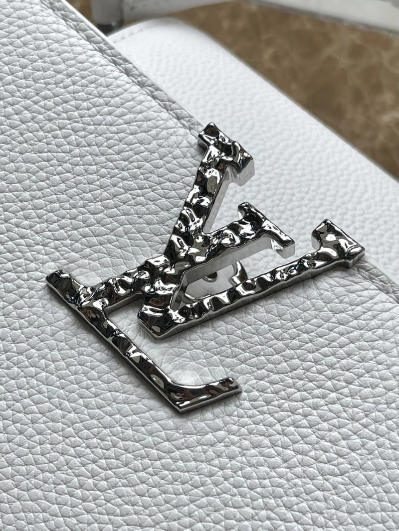 LV Capucines Bags 4286A-0235