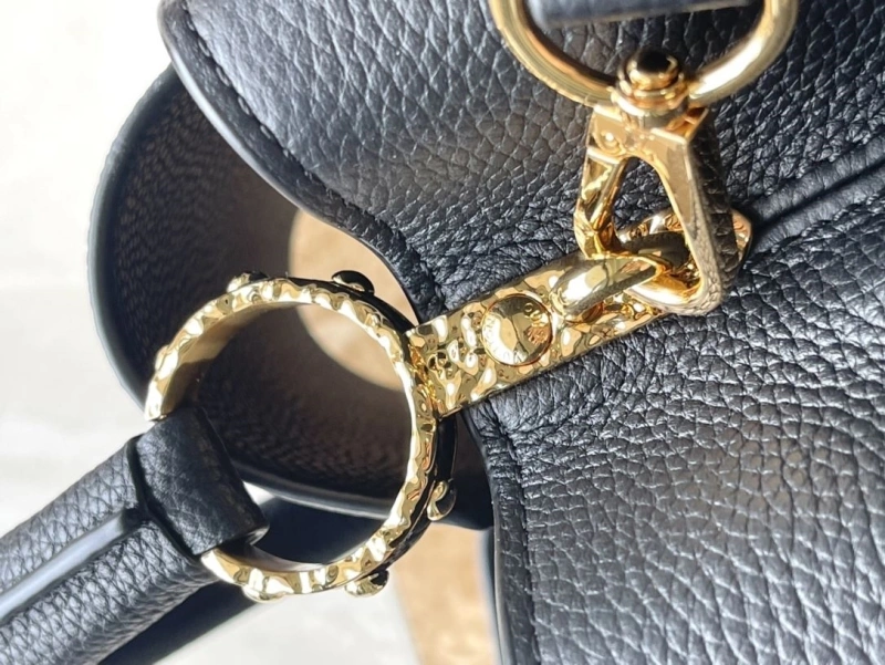 LV Capucines Bags 4286A-0237