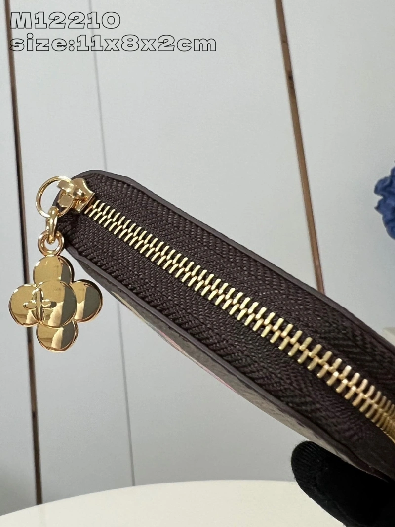 LV Wallets 4286A-0264