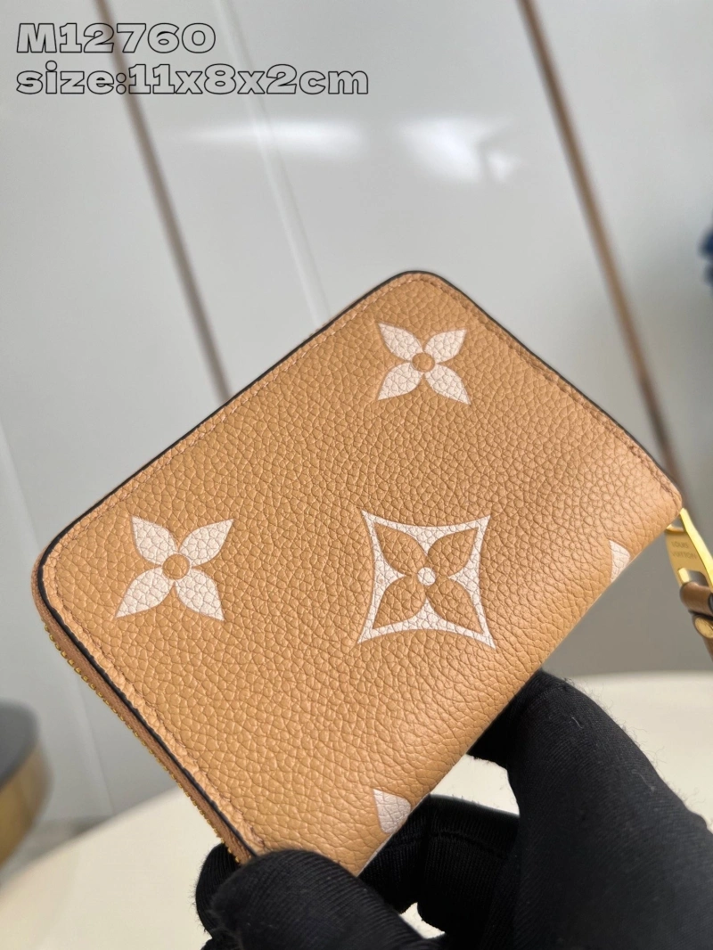 LV Wallets 4286A-0268