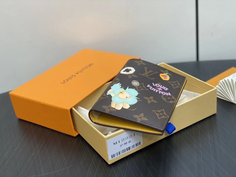 LV Wallets 4286A-0279