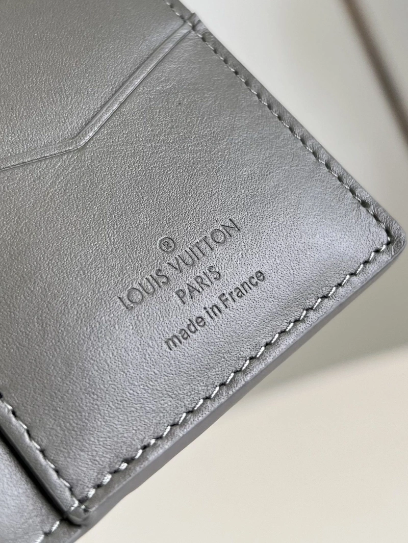 LV Wallets 4286A-0294