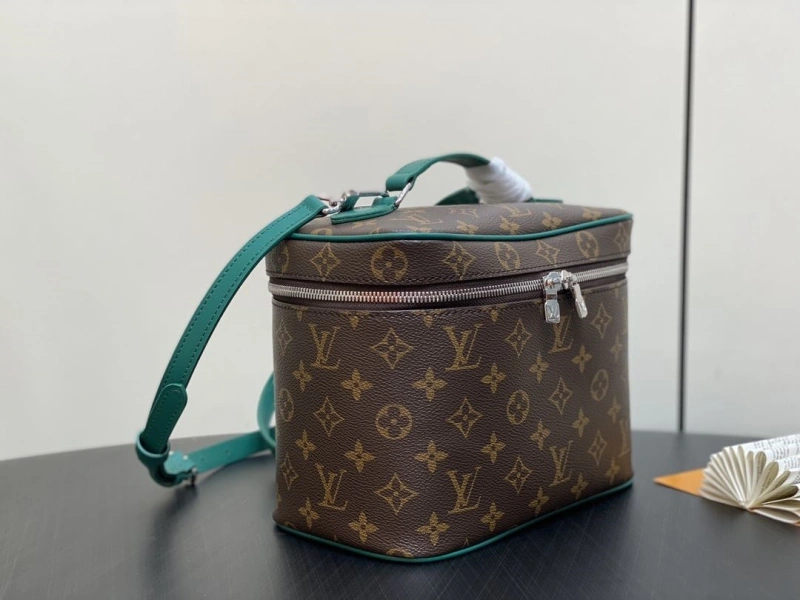 LV Cosmetic Bags 4286A-0299