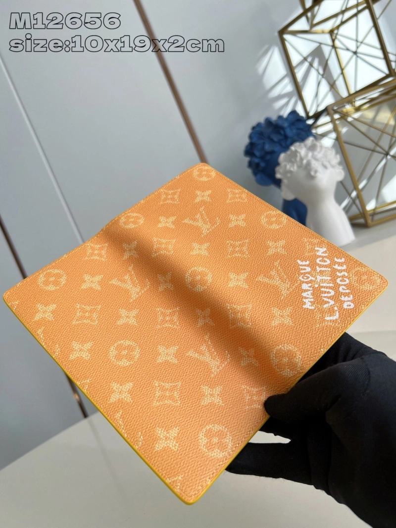 LV Wallets 4286A-0307