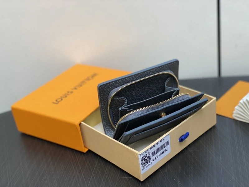 LV Wallets 4286A-0314