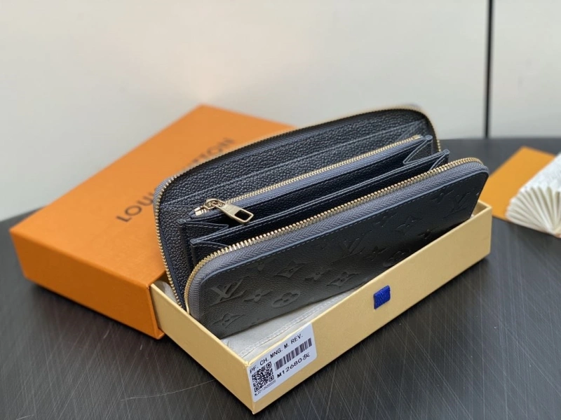 LV Wallets 4286A-0315