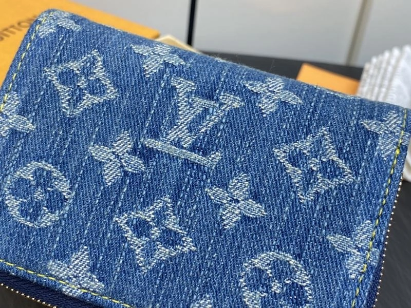 LV Clutch Bags 4286D-0001