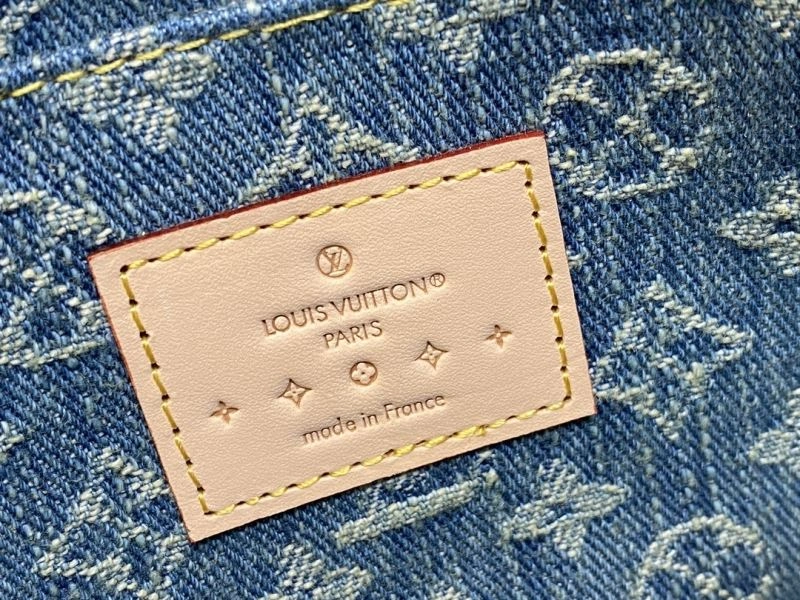 LV Clutch Bags 4286D-0002