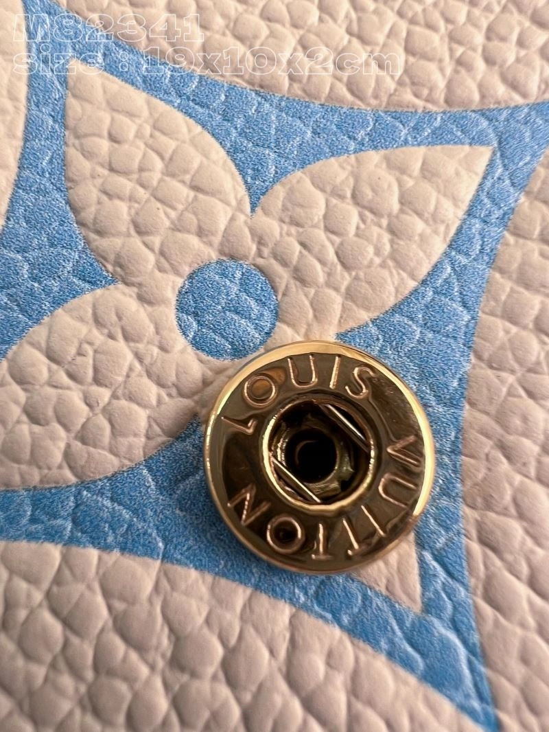 LV Wallets 4286D-0022