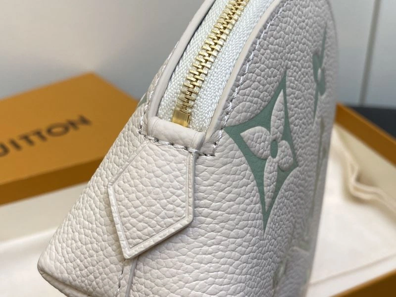 LV Clutch Bags 4286D-0095