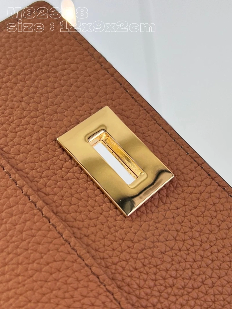 LV Wallets 4286F-0056