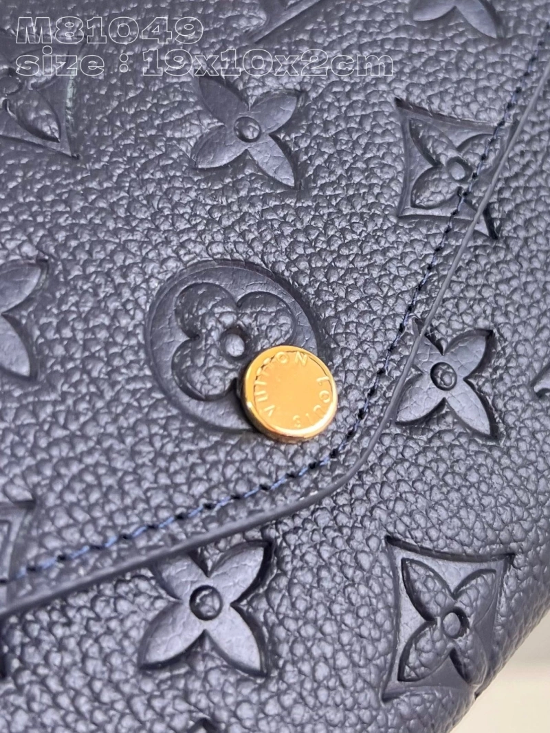 LV Wallets 4286F-0061