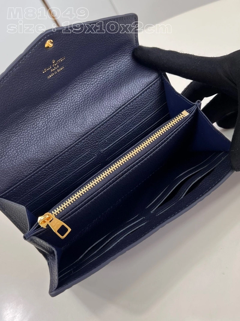 LV Wallets 4286F-0061