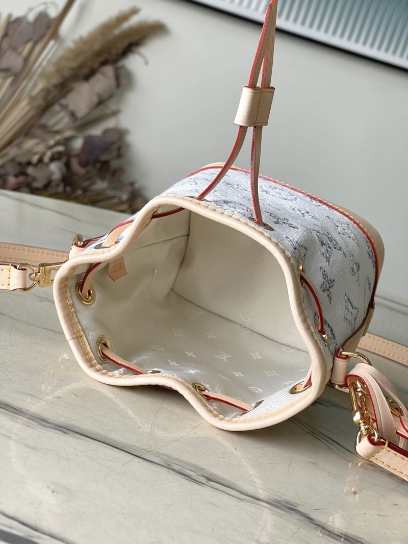LV Bucket Bags 4286F-0102